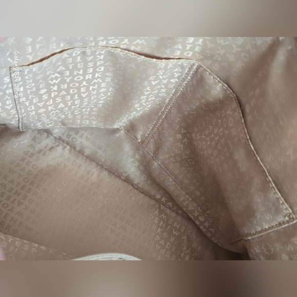 Kate Spade Wakefield Lane Carli satchel in a bright coral GUC - Picture 16 of 17